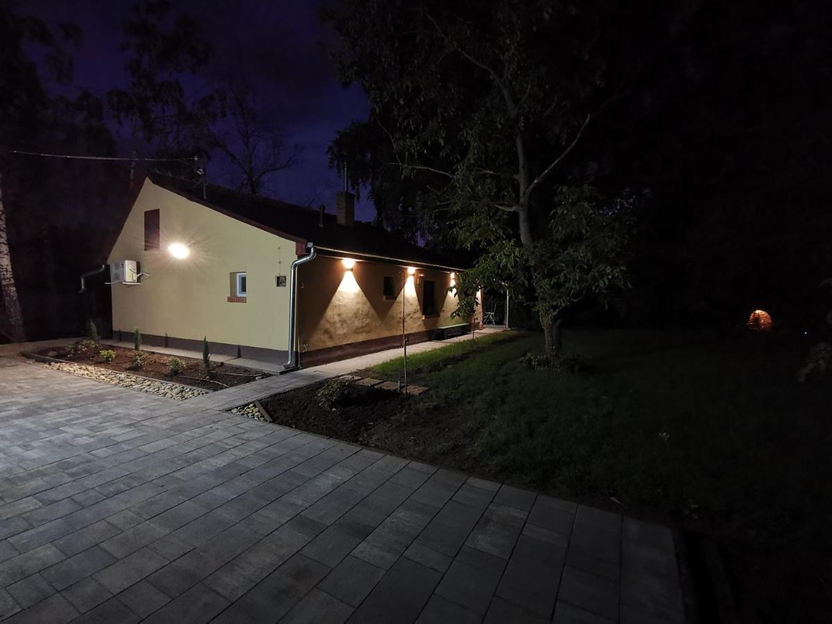 Szent Erzsebet Apartmanhaz Kecskemét Exterior foto